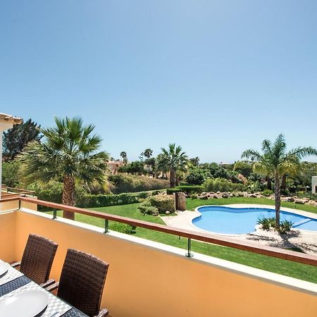 Beautiful Two Bedroom Apartment With Roof Terrace Carvoeiro  Dış mekan fotoğraf