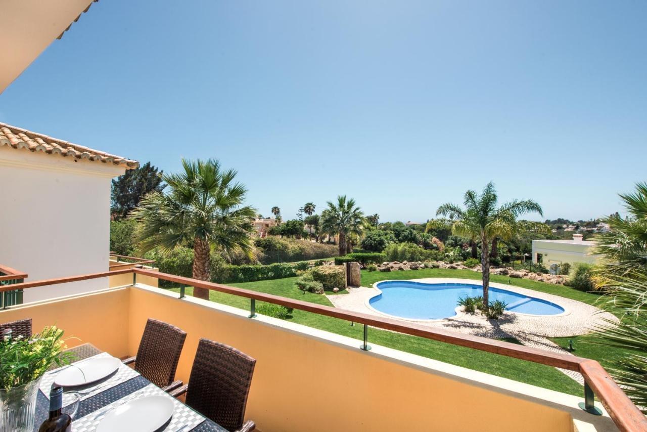 Beautiful Two Bedroom Apartment With Roof Terrace Carvoeiro  Dış mekan fotoğraf