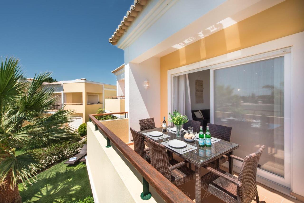 Beautiful Two Bedroom Apartment With Roof Terrace Carvoeiro  Dış mekan fotoğraf